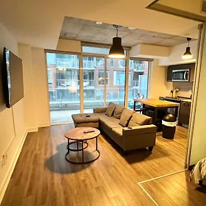 Exquisite One Bedroom Apartment Toronto